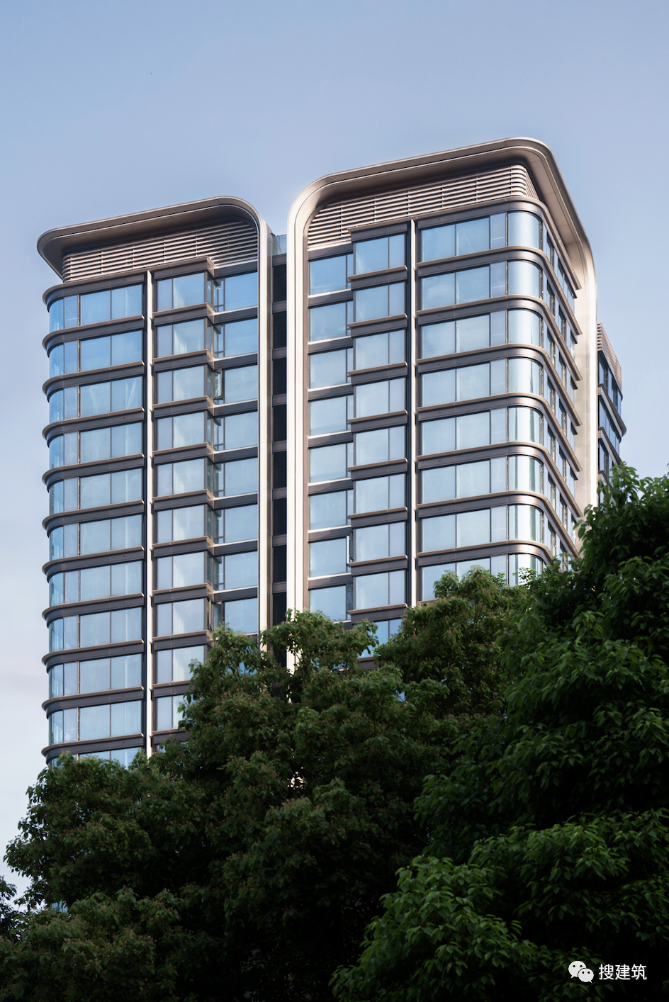 1766976875131568.png 640 (8).png